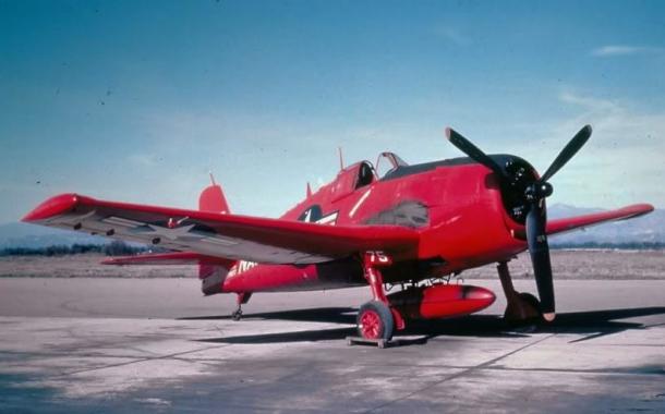 Drone yang dimodifikasi dari Grumman F6F-5K Hellcat. Drone inilah yang menjadi korban pertama dari SideWinder di tanggal 11 September 1953